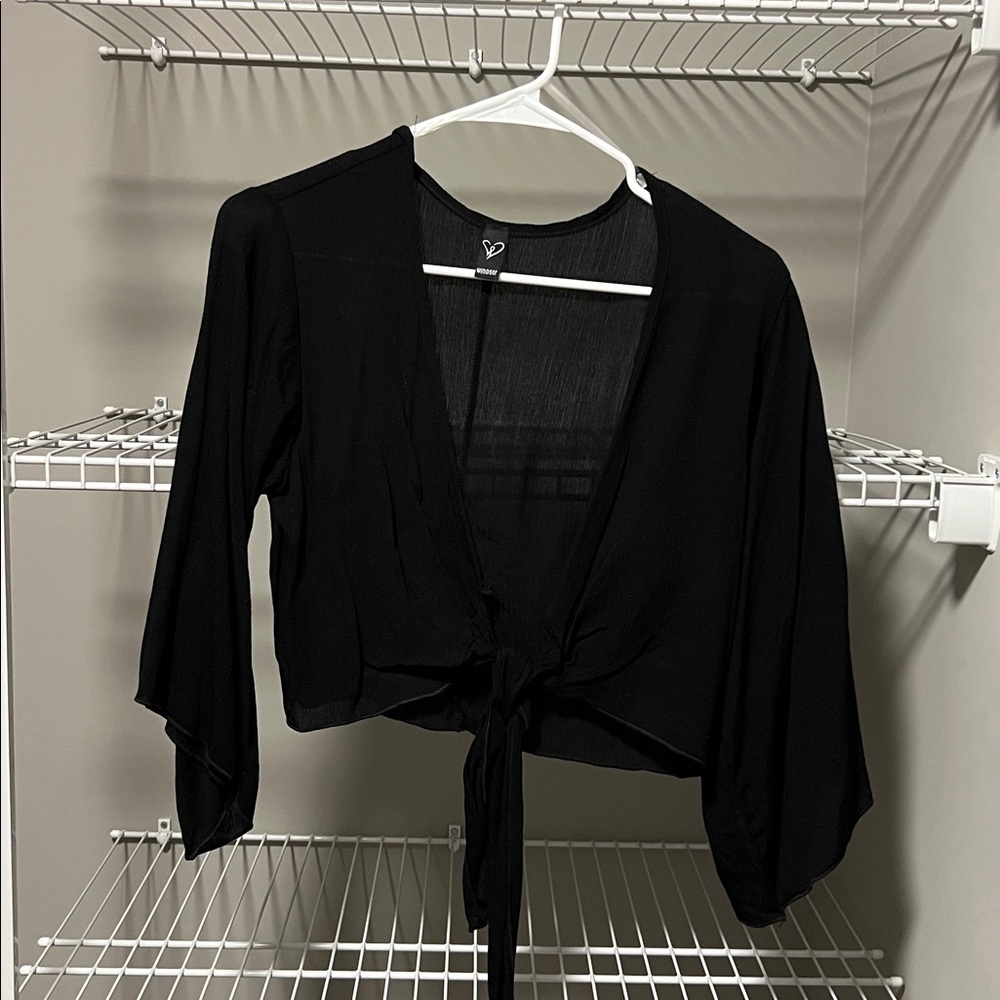 NWOT * Windsor Black Sheer Tie Top Size Small